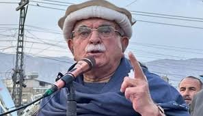 کپتان سے ملاقات کرائیں ورنہ پارلیمنٹ نہیں چلے گی،محموداچکزئی کی حکومت کودھمکی