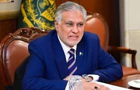 پاکستان پر بری نگاہ ڈالنے والوں کی آنکھیں نکال لیں گے، نائب وزیراعظم