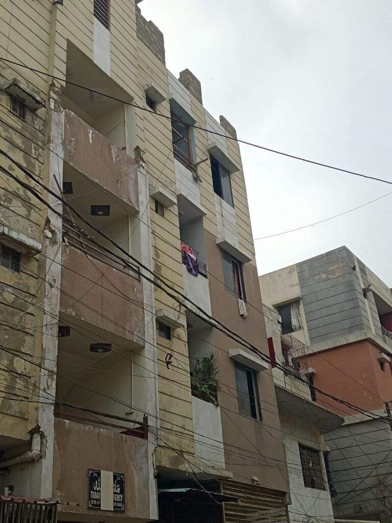 سندھ بلڈنگ، وسطی میں شہری زندگیاں داؤ پر،پرانی عمارتوں پر اضافی منزلیں