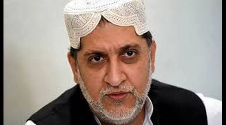 اختر مینگل سے تمام مراعات واپس لے لی گئیں