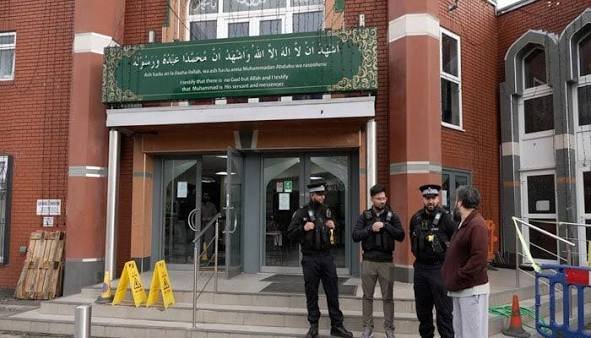 برطانیہ، ایک برس کے دوران مساجد پر 70 حملے یا نفرت انگیز واقعات