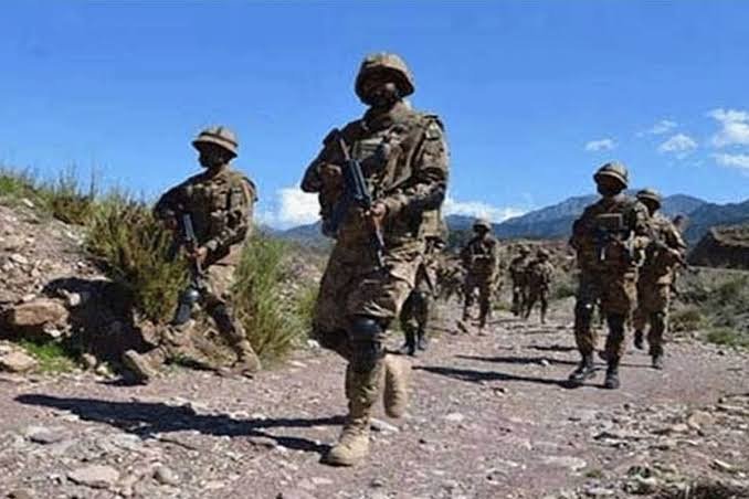 بلوچستان میں سکیورٹی فورسز کی کارروائیاں، 13 دہشت گرد ہلاک