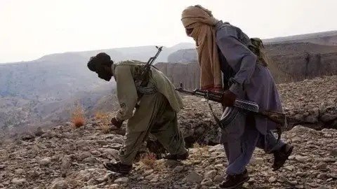 خضدار، دہشت گردوں نے 4 اہلکار، دو ڈرائیور اغوا کرلیے
