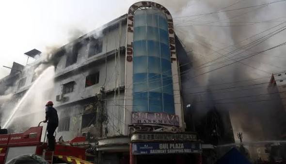 سانحہ گل پلازہ کیس، عدالت کا تفتیشی افسر پر اظہار برہمی، مکمل رپورٹ طلب