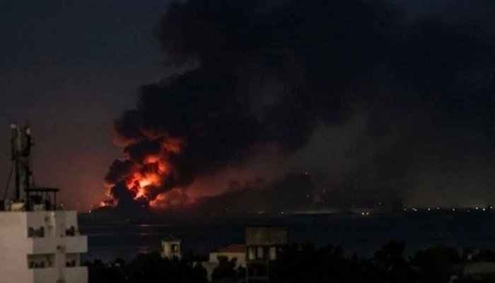 سعودی اتحادی افواج کا یمن کے الحدیدہ گورنریٹ میں حوثی فوجی ٹھکانوں پر حملہ