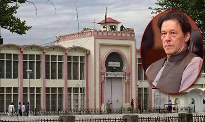 عمران خان سے ملاقاتوں کا کیس،سپریم کورٹ کا جیل انتظامیہ کو ریکارڈ پیش کرنے کا حکم