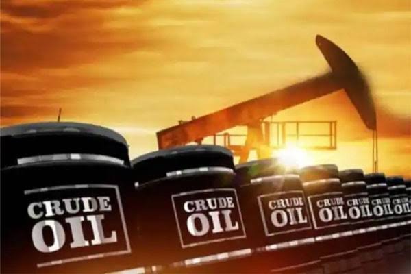مشرق وسطی کشیدگی: خام تیل کی قیمتیں 2 ماہ کی بلند ترین سطح پرپہنچ گئیں
