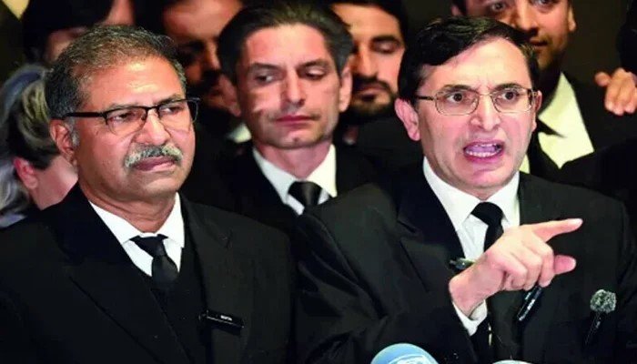 پی ٹی آئی کا جوڈیشل کمیشن اجلاس کے بائیکاٹ کا فیصلہ