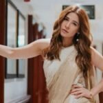 ہم کراچی شہر میں زندہ رہنے  پر تمغوں کے مستحق ہیں،عائشہ عمر