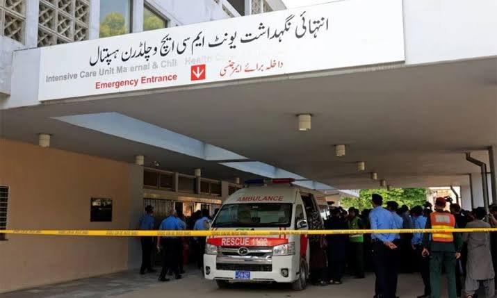سانحہ پمز میں جاں بحق نومولود بچوں کے لواحقین کو 50 لاکھ روپے فی کس دینے کا اعلان