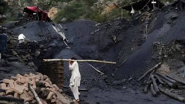 سورینج کان حادثہ،45 گھنٹے بعد ریسکیو آپریشن مکمل، 34 لاشیں نکال لی گئیں
