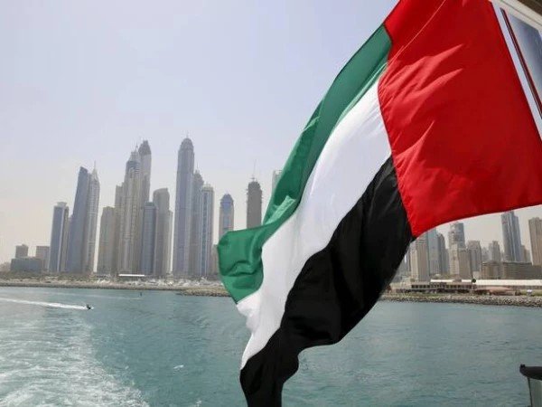 عرب امارات نے پاکستانیوں کیلئے ویزا اجرا بحال کردیا