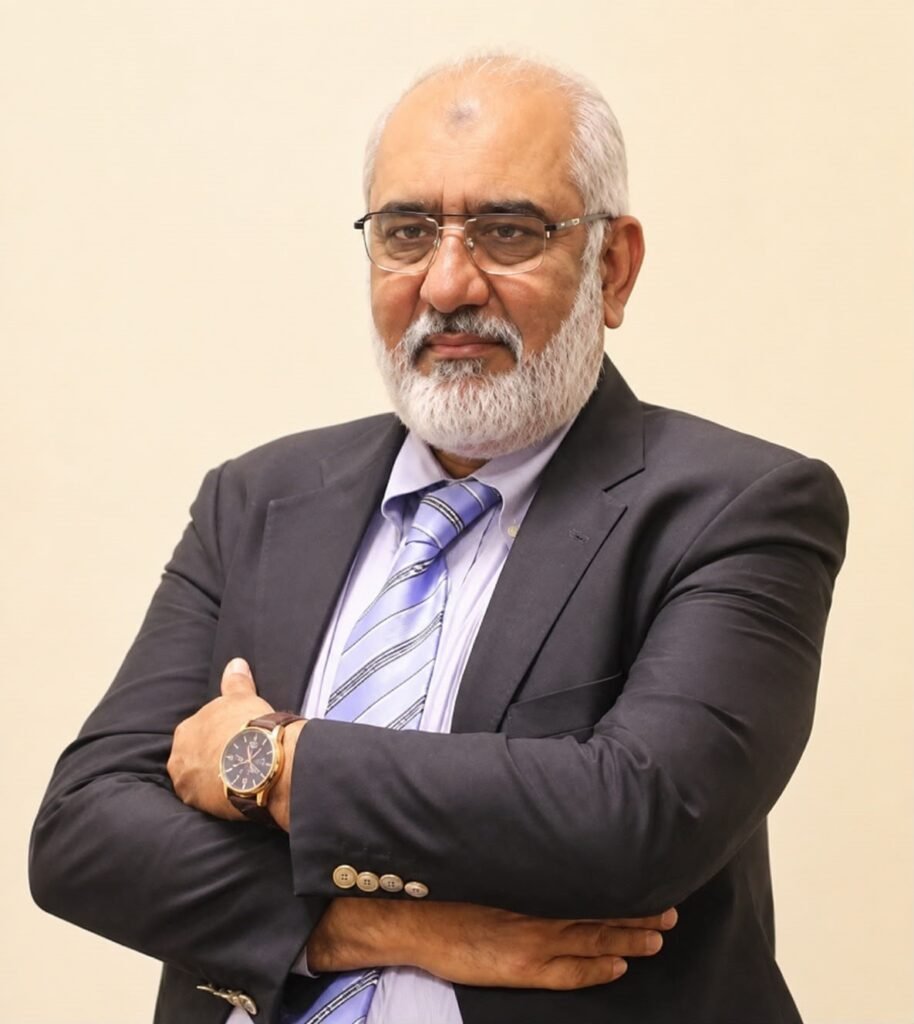 سلیم حبیب یونیورسٹی، محمد عباس پر جعلی دستخطوں سے بینک اکاؤنٹس کھولنے کا الزام