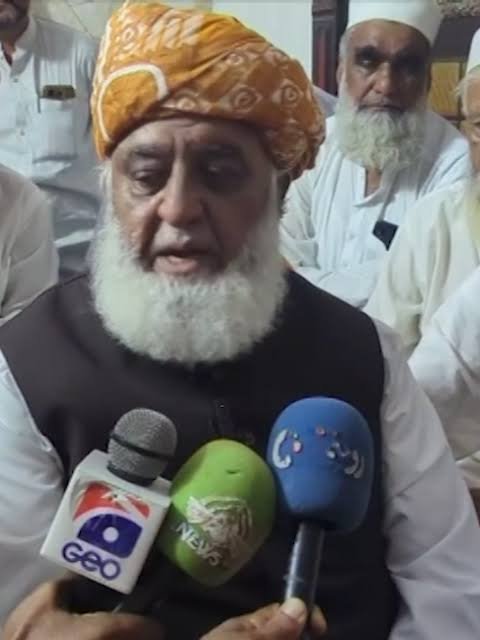 15صوبے بنانے کا حکومتی فیصلہ غلط ہے، مولانا فضل الرحمان