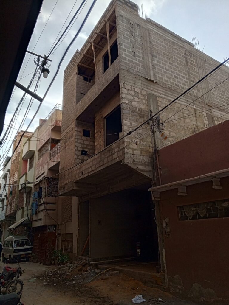 سندھ بلڈنگ، گلبرگ میں غیر قانونی تعمیرات ، نگرانی کے نظام پر سوالیہ نشان