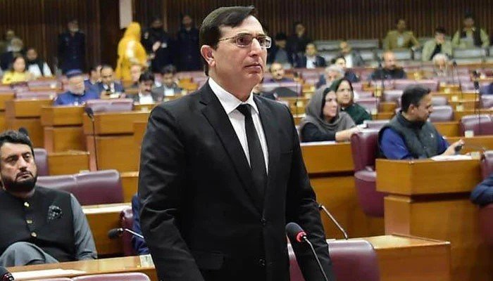 جہاں آپ نے ایمرجنسی لگائی وہاں دہشتگردوں کے پیچھے کوئی اور چھپ رہا ہے،بیرسٹر گوہر