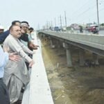 یلو لائن 8.567 بلین کی ادائیگیاں، منظوریوں کا سلسلہ اور احتساب کی اصل آزمائش