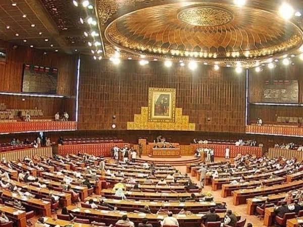 قومی اسمبلی کا موجودہ اجلاس 27 اکتوبر 2026 تک جاری رکھنے کا فیصلہ
