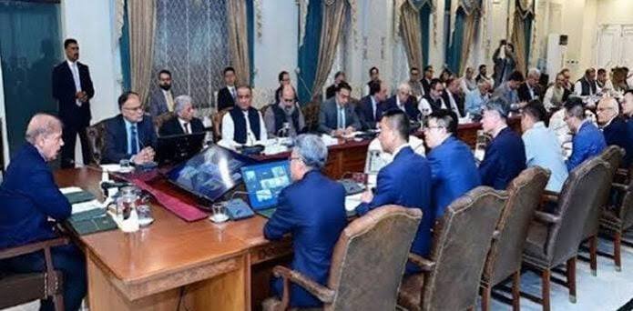 وفاقی کابینہ کا خیبر پختونخوا میں ایمرجنسی اور گورنر راج دونوں لگانے کا فیصلہ