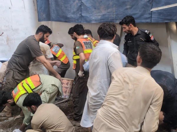 پشاور اسکول سانحے میں جاں بحق تمام بچوں کی شناخت مکمل ہوگئی