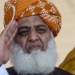 پی ٹی آئی کا لانگ مارچ: مولانا فضل الرحمن متحرک ہو گئے