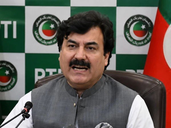 پیپلز پارٹی اور ن لیگ نے عوام کے مینڈیٹ کو بلڈوز کردیا، شوکت یوسفزئی