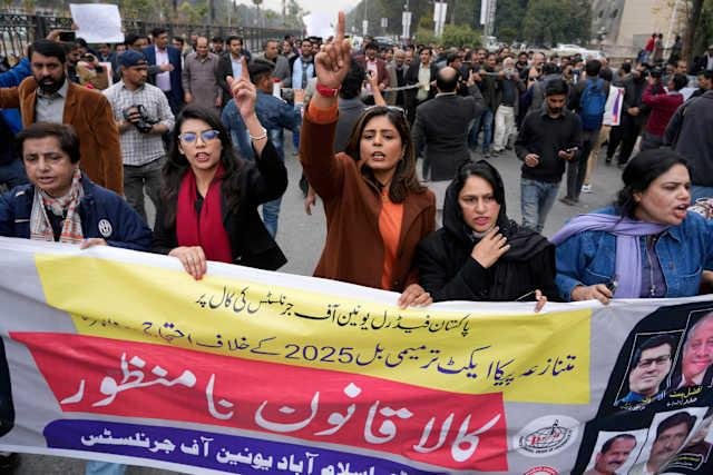 این سی سی آئی اے: قانون، اختیار اور عدالت سے پہلے زندگی پر اثرانداز ہونے والے مقدمےاور فیک نیوز
